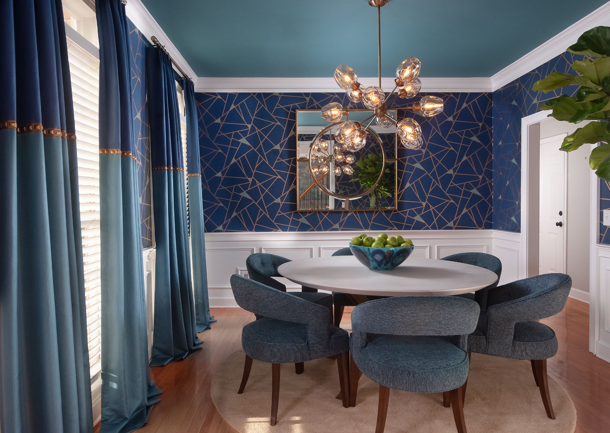 How to Encourage More Traffic in your Dining Room