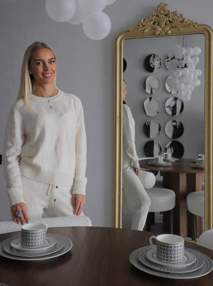 Elif Eylül is your local interior designer.